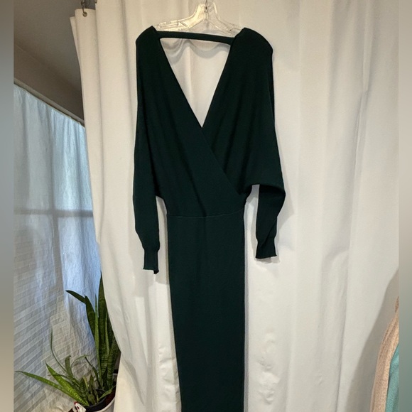 Dresses & Skirts - Olive Green Sweater Maxi Dress